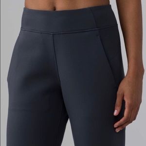 NWT Lululemon Embraces the Space Pant